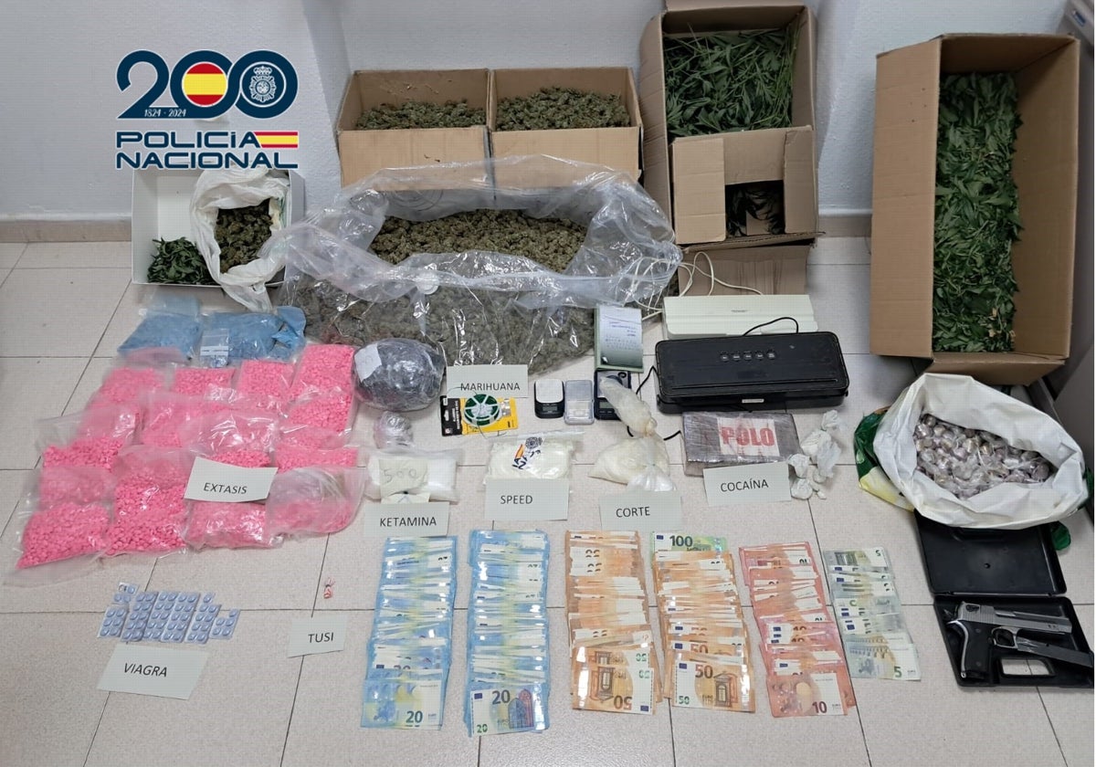 Drogas y dinero intervenidos durante la operación policial en Valencia