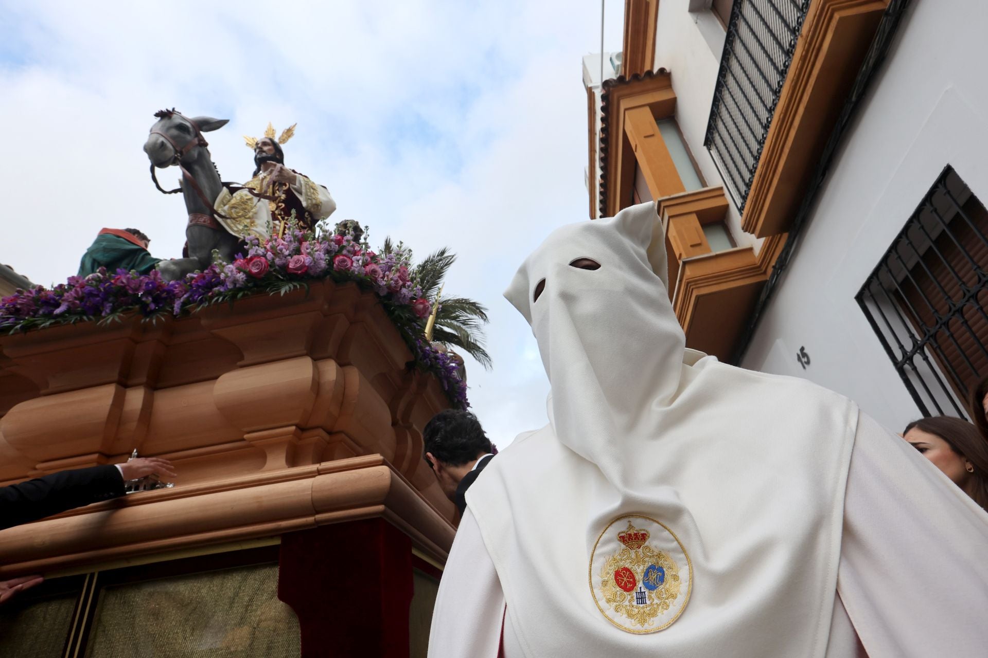 La ilusionante salida de la Borrquita el Domingo de Ramos en Córdoba, en imágenes