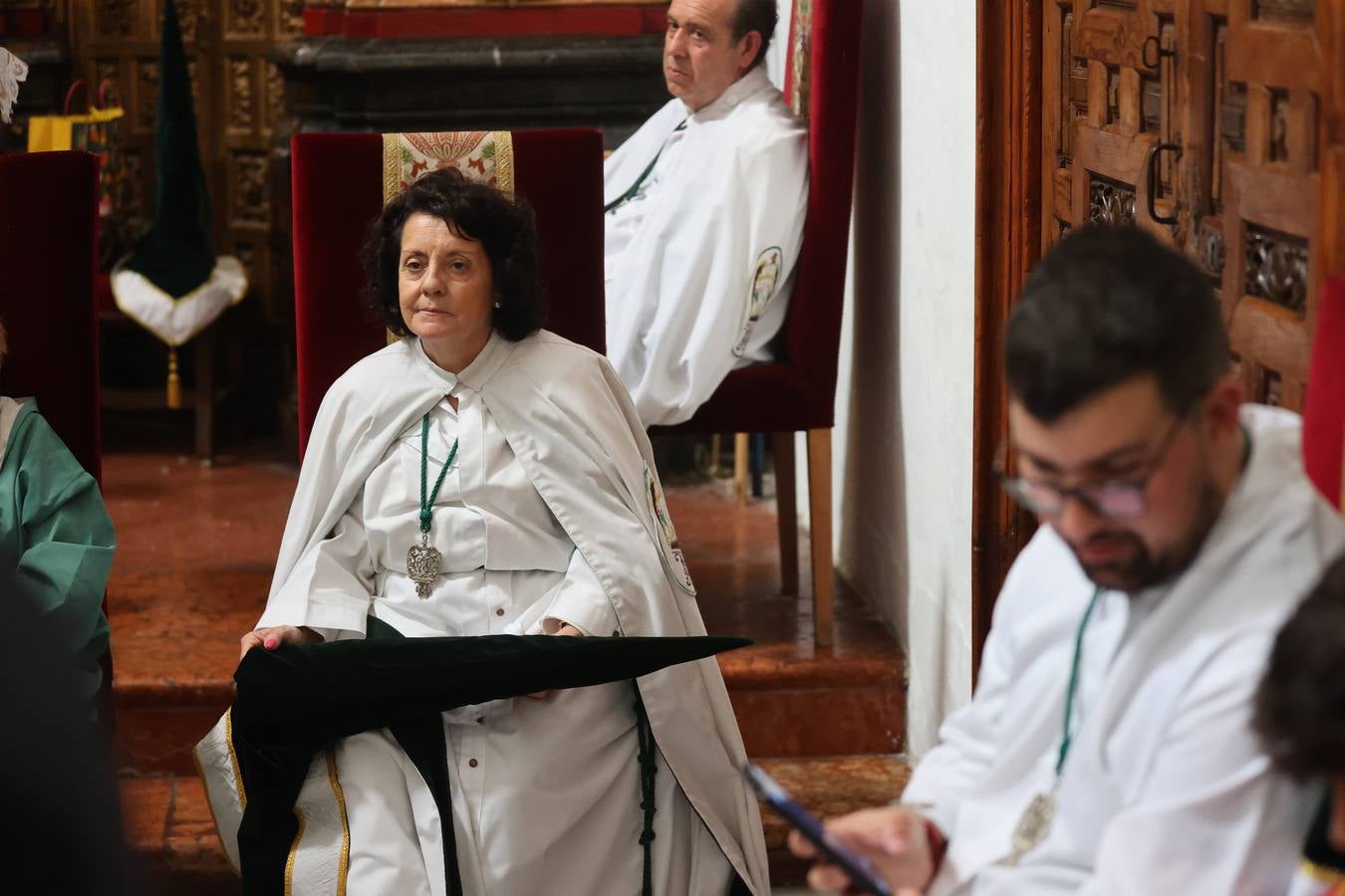 La emotiva procesión de la Esperanza de Córdoba, en imágenes