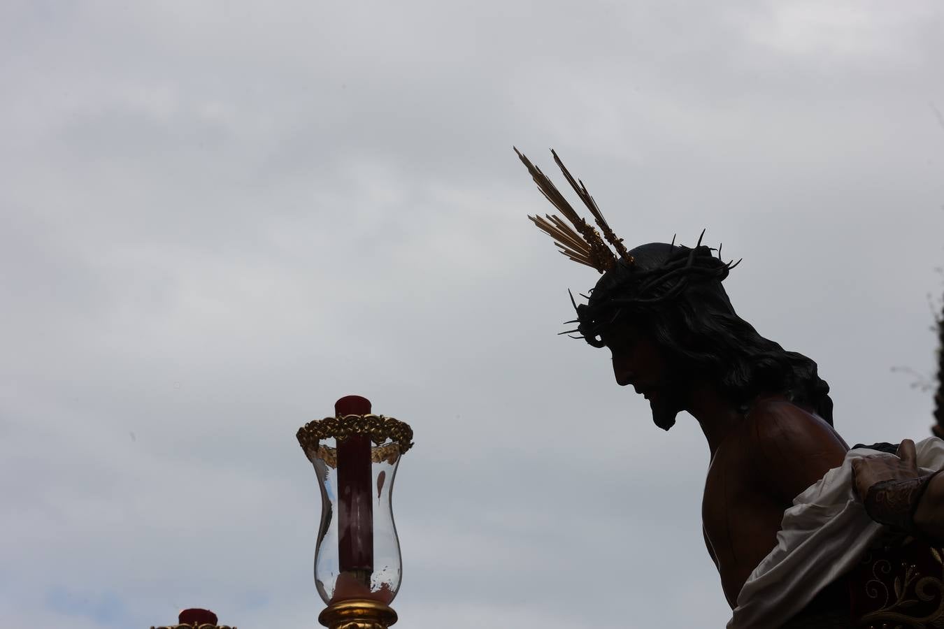La emotiva procesión de la Esperanza de Córdoba, en imágenes