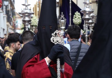 El sentido cortejo de las Penas de Santiago de Córdoba, en imágenes