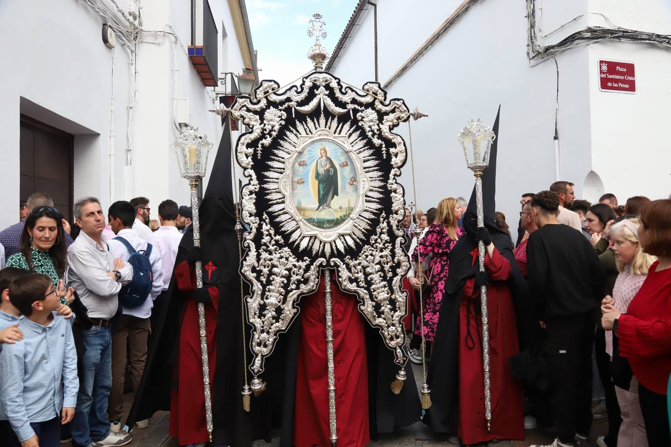 El sentido cortejo de las Penas de Santiago de Córdoba, en imágenes