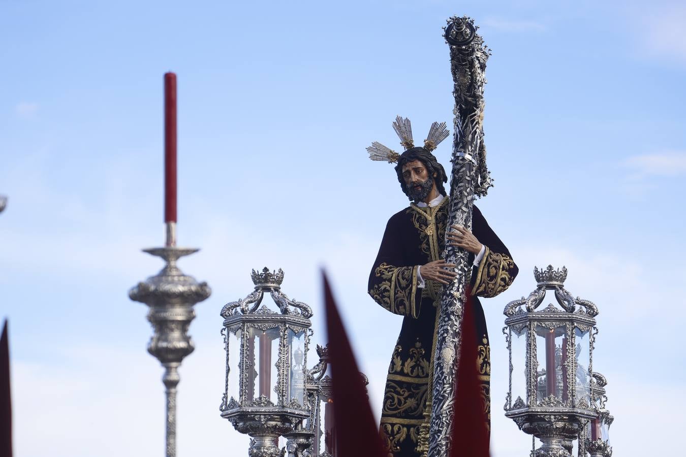 La clásica estación de penitencia de Vera-Cruz, en imágenes