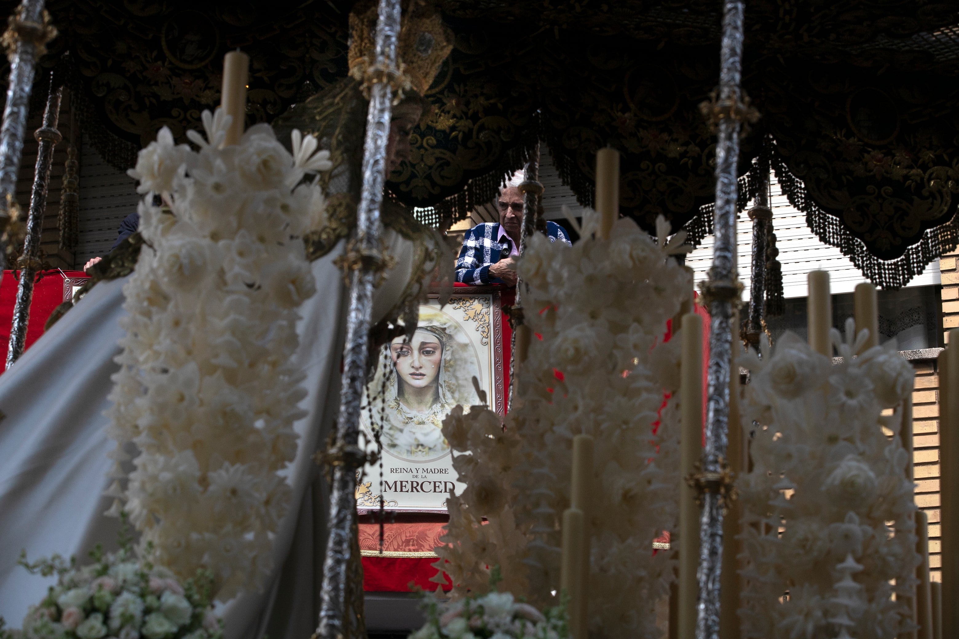 El ímpetu de la Merced transita por el Lunes Santo de Córdoba, en imágenes