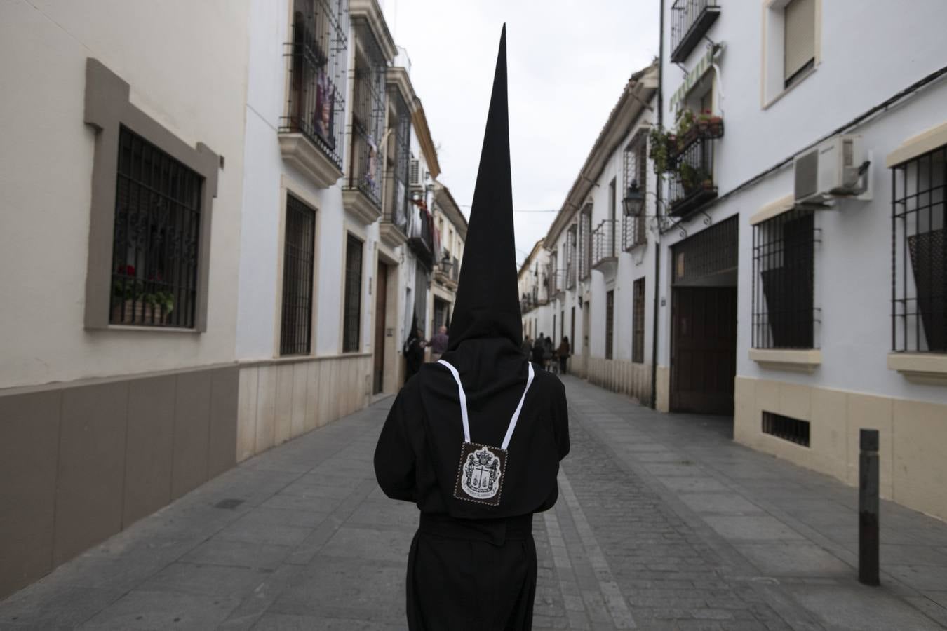 La decepción de la hermandad de Ánimas, en imágenes