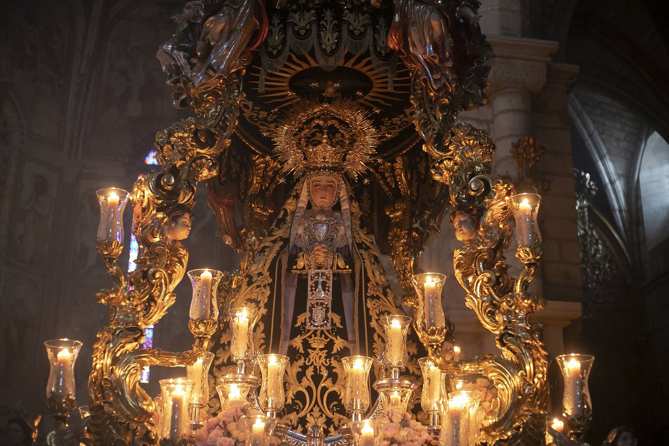 La decepción de la hermandad de Ánimas, en imágenes