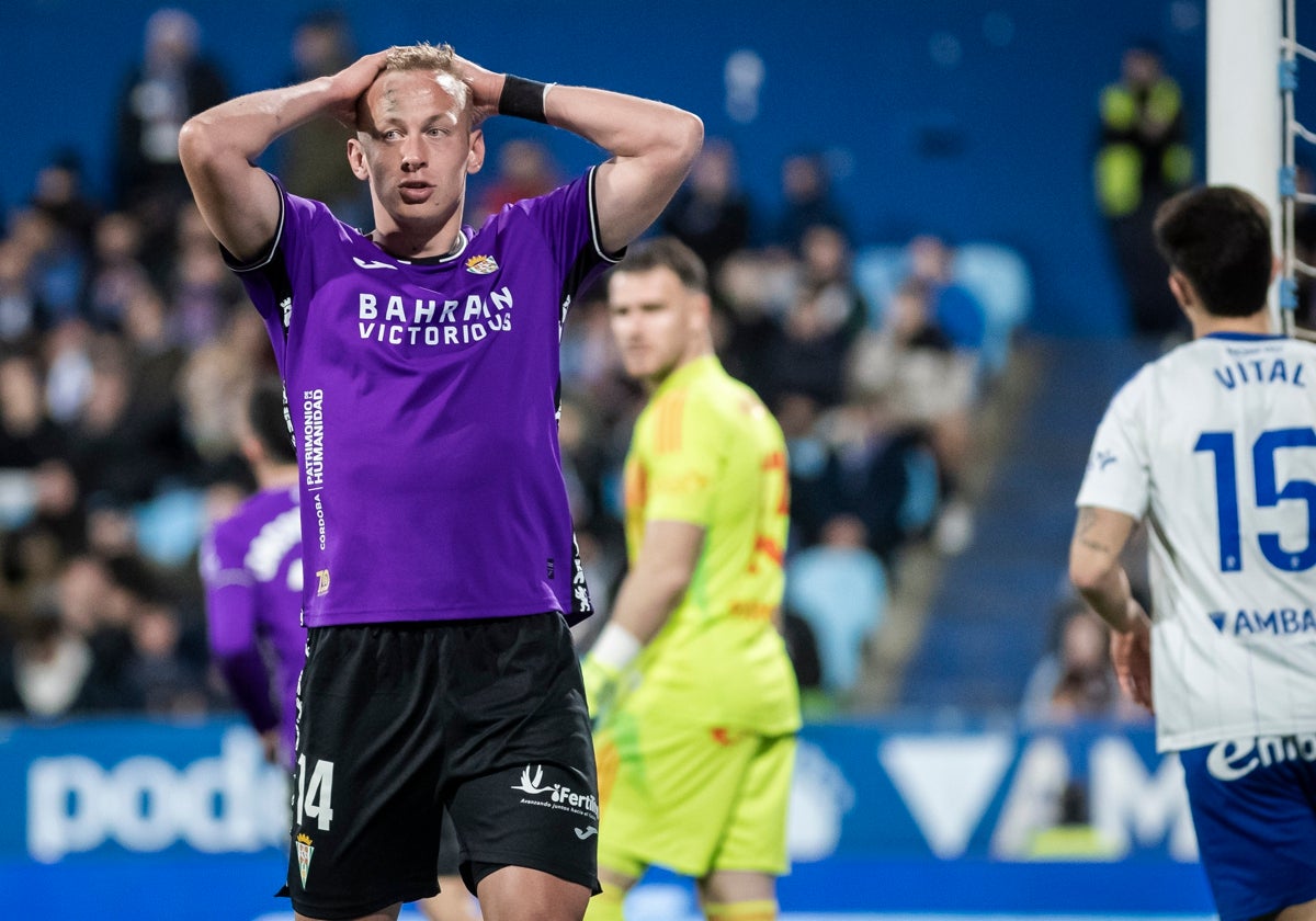 Obolskii se lamenta tras una ocasión fallida ante el Real Zaragoza