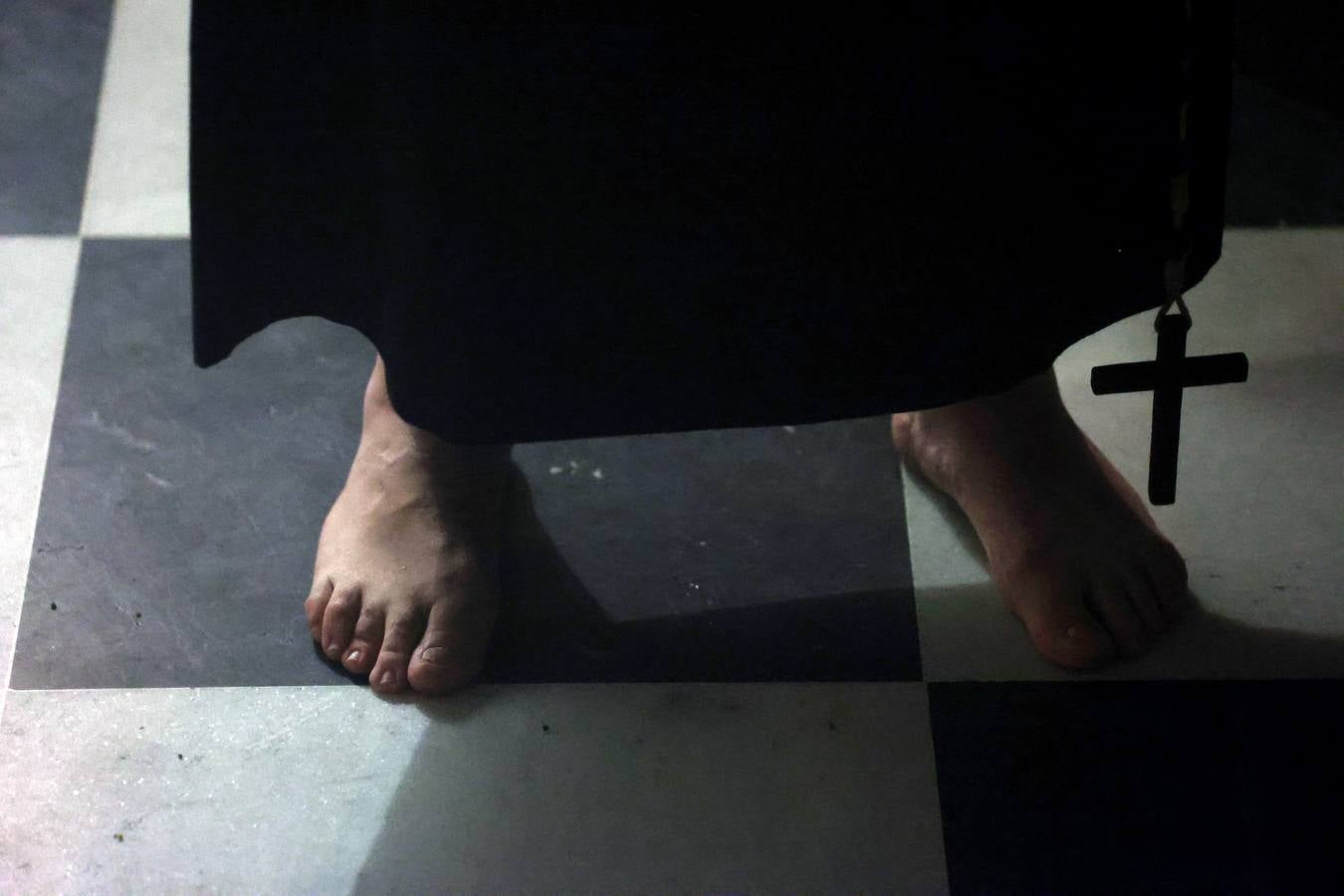 La severidad del Vía Crucis en la Trinidad, en imágenes