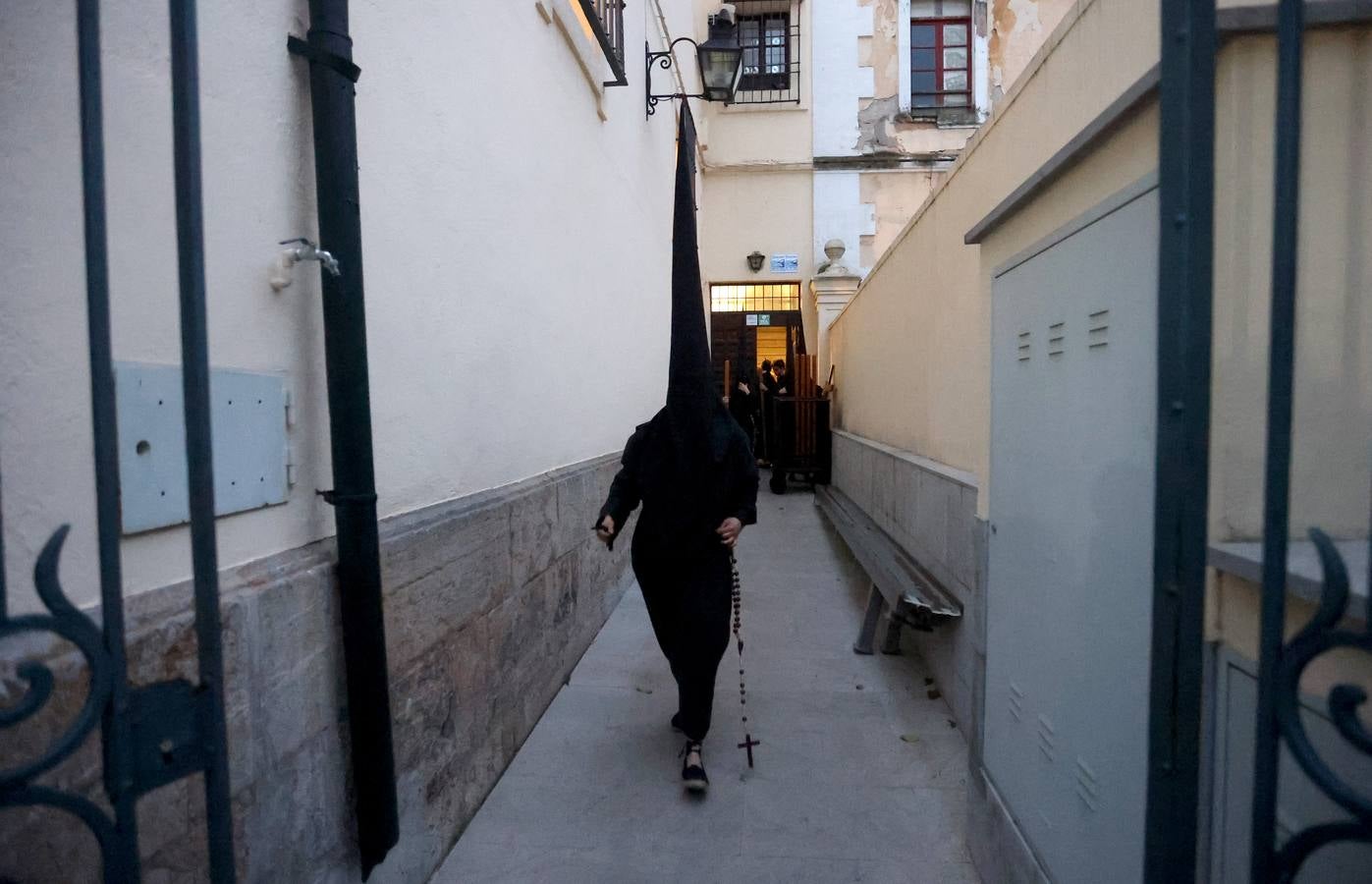 La severidad del Vía Crucis en la Trinidad, en imágenes