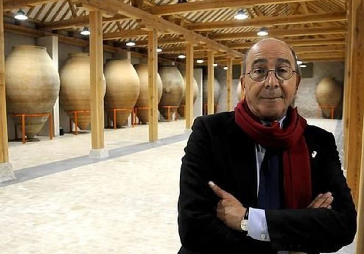 Polémica por decir un alcalde del PSOE de su propio pueblo: «En Noblejas, más putas que tejas»