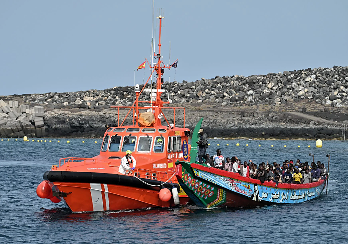 Imagen de otros de los rescates realizados por el salvamar Adhara