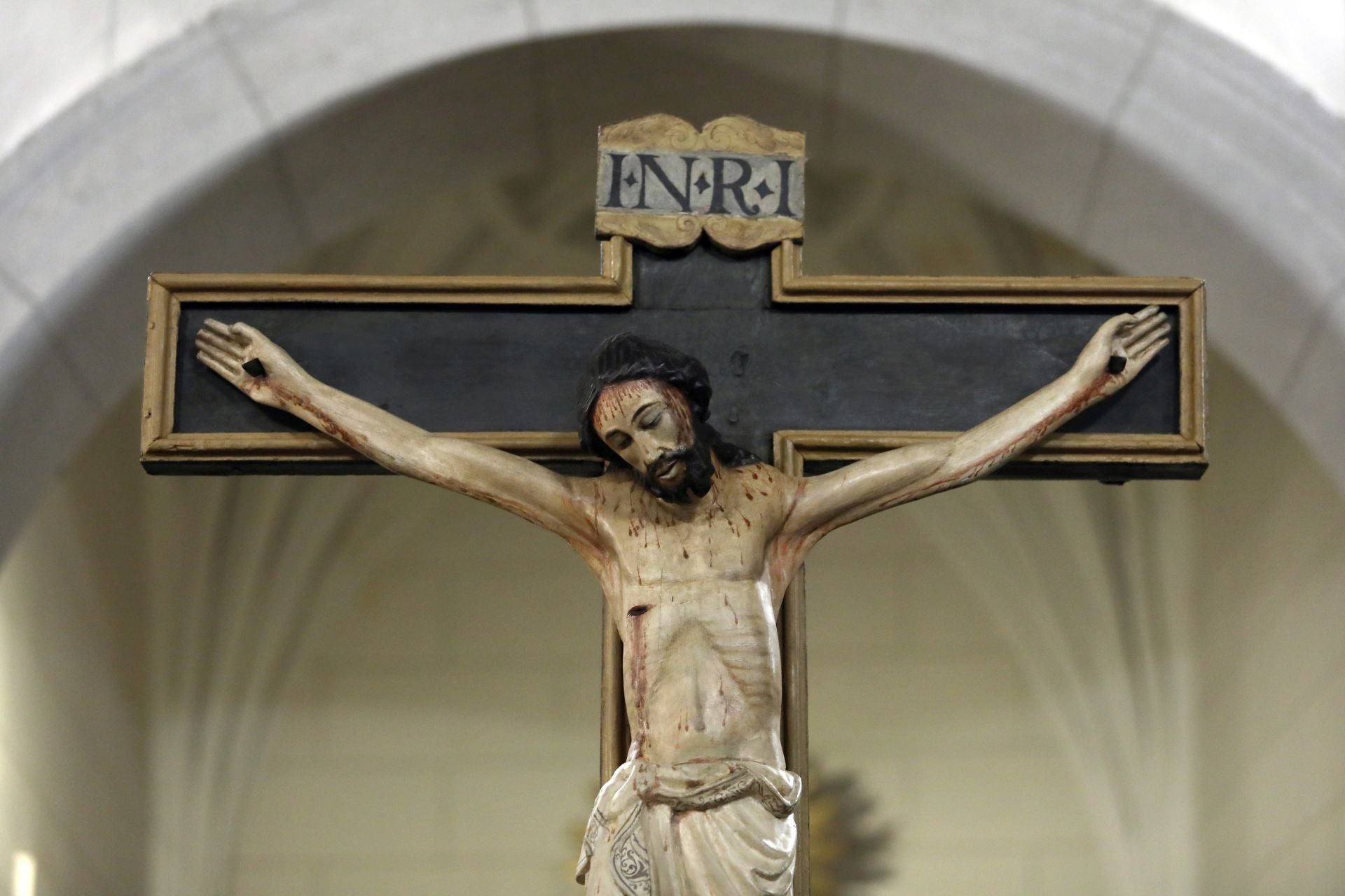 Las imágenes del Cristo de la Misericordia y Soledad de los Pobres por las calles de Toledo