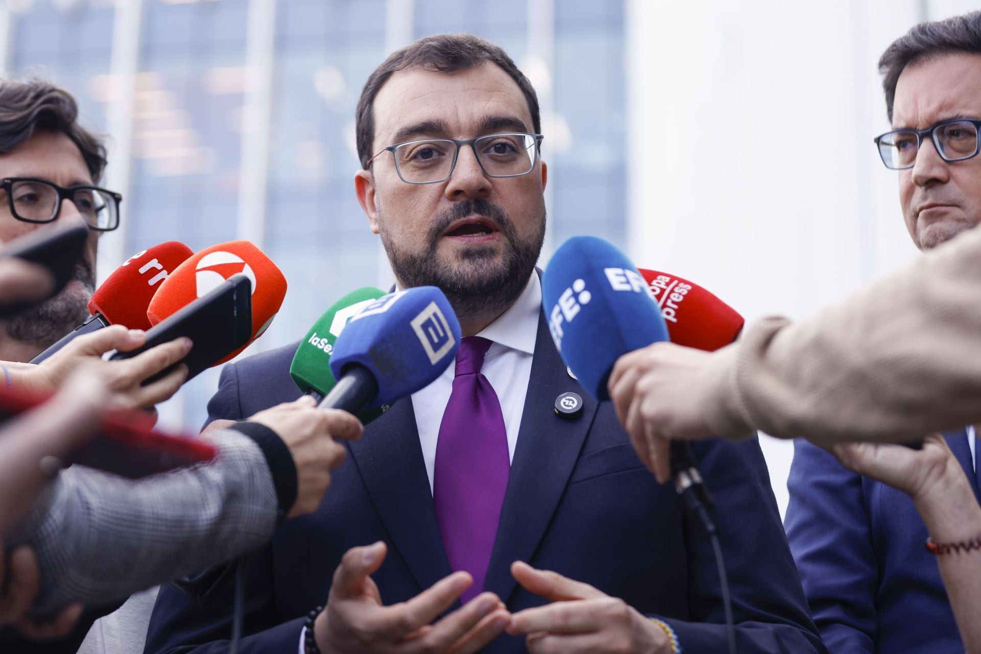 PP y Vox acusan a Barbón de ser el responsable último de la tragedia de la mina