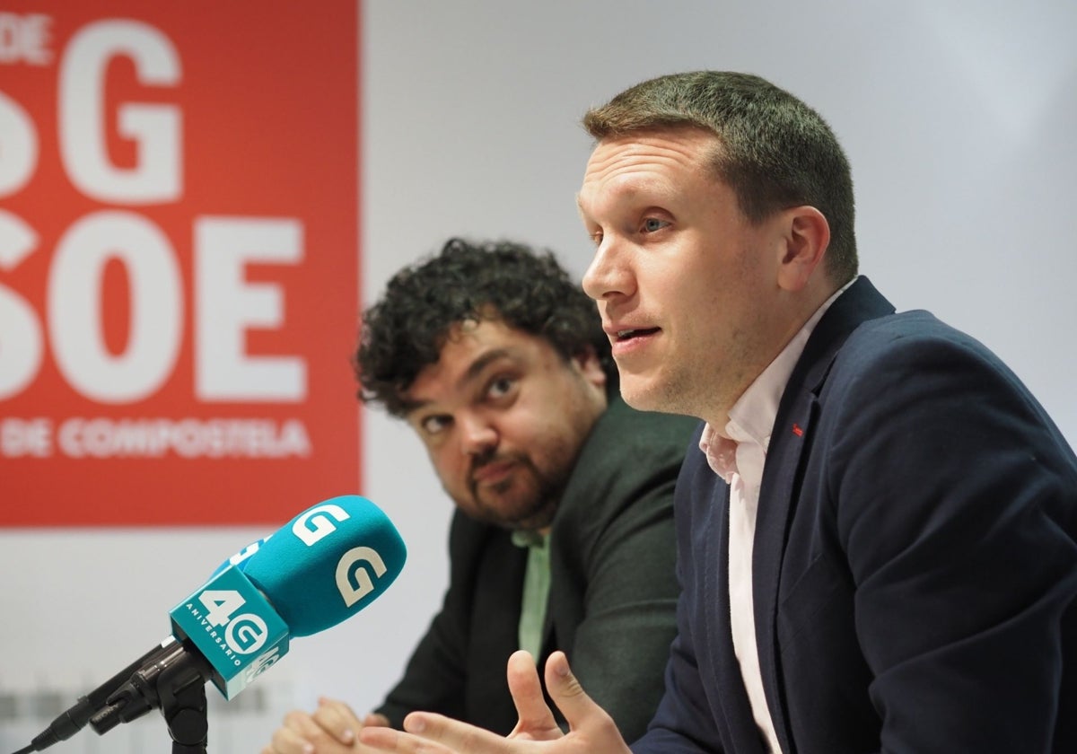 Aitor Bouza, el miércoles, durante la rueda de prensa, en Santiago