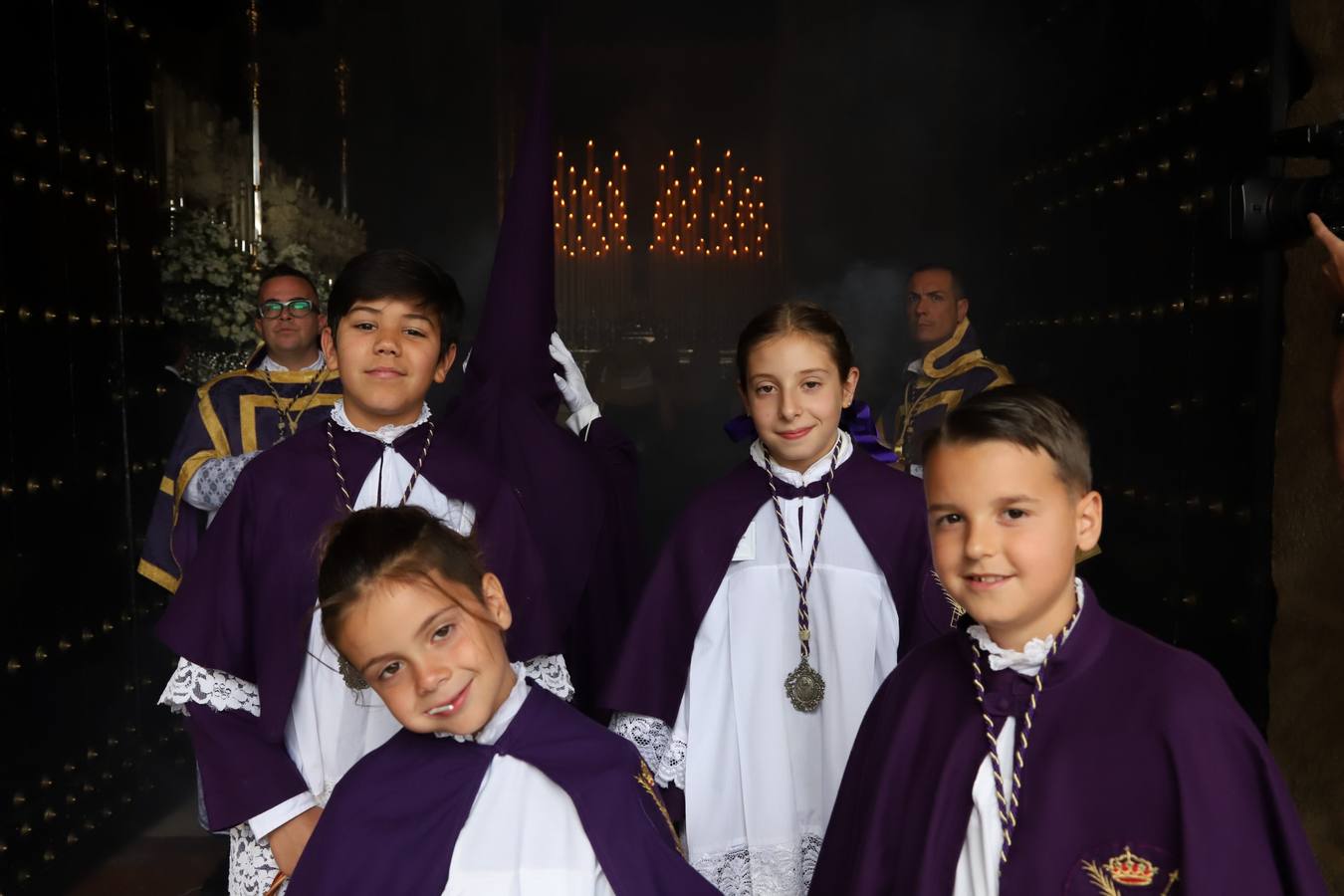 La hermandad del Calvario en el Miércoles Santo de Córdoba, en imágenes