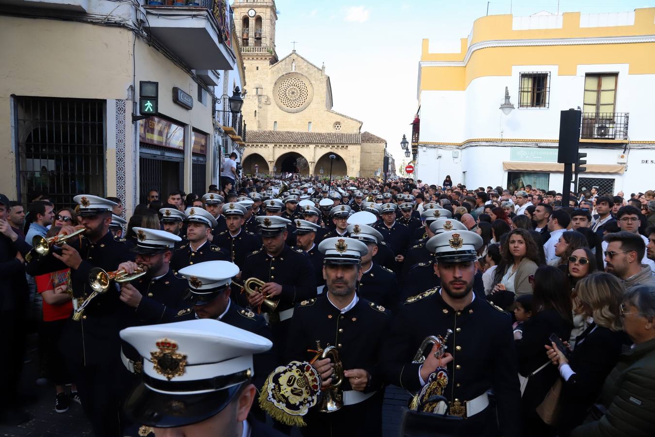 La hermandad del Calvario en el Miércoles Santo de Córdoba, en imágenes