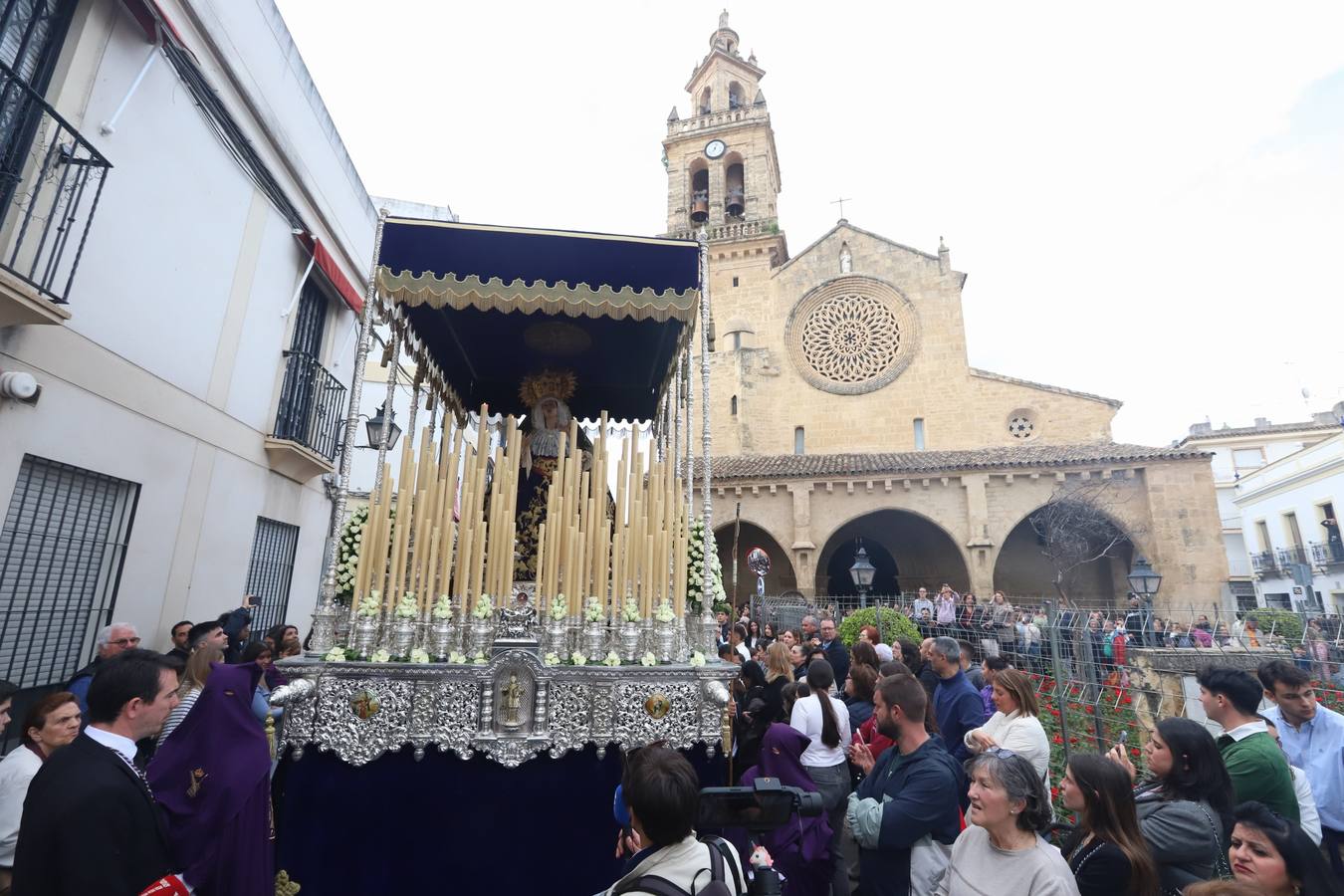 La hermandad del Calvario en el Miércoles Santo de Córdoba, en imágenes