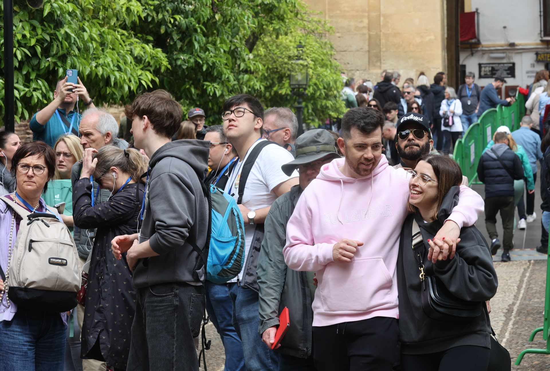 El ambiente del turismo este Jueves Santo en Córdoba, en imágenes