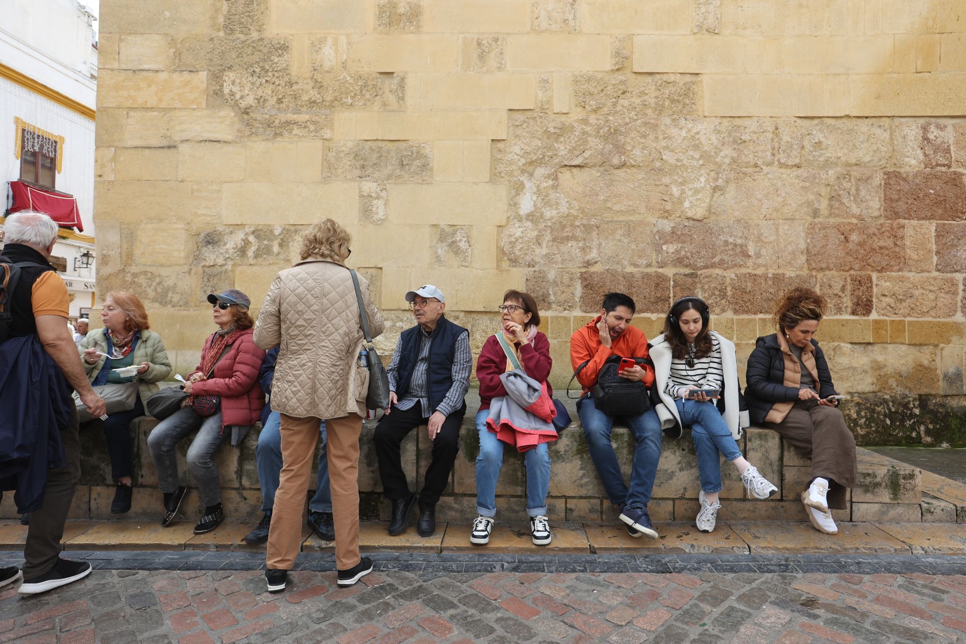 El ambiente del turismo este Jueves Santo en Córdoba, en imágenes