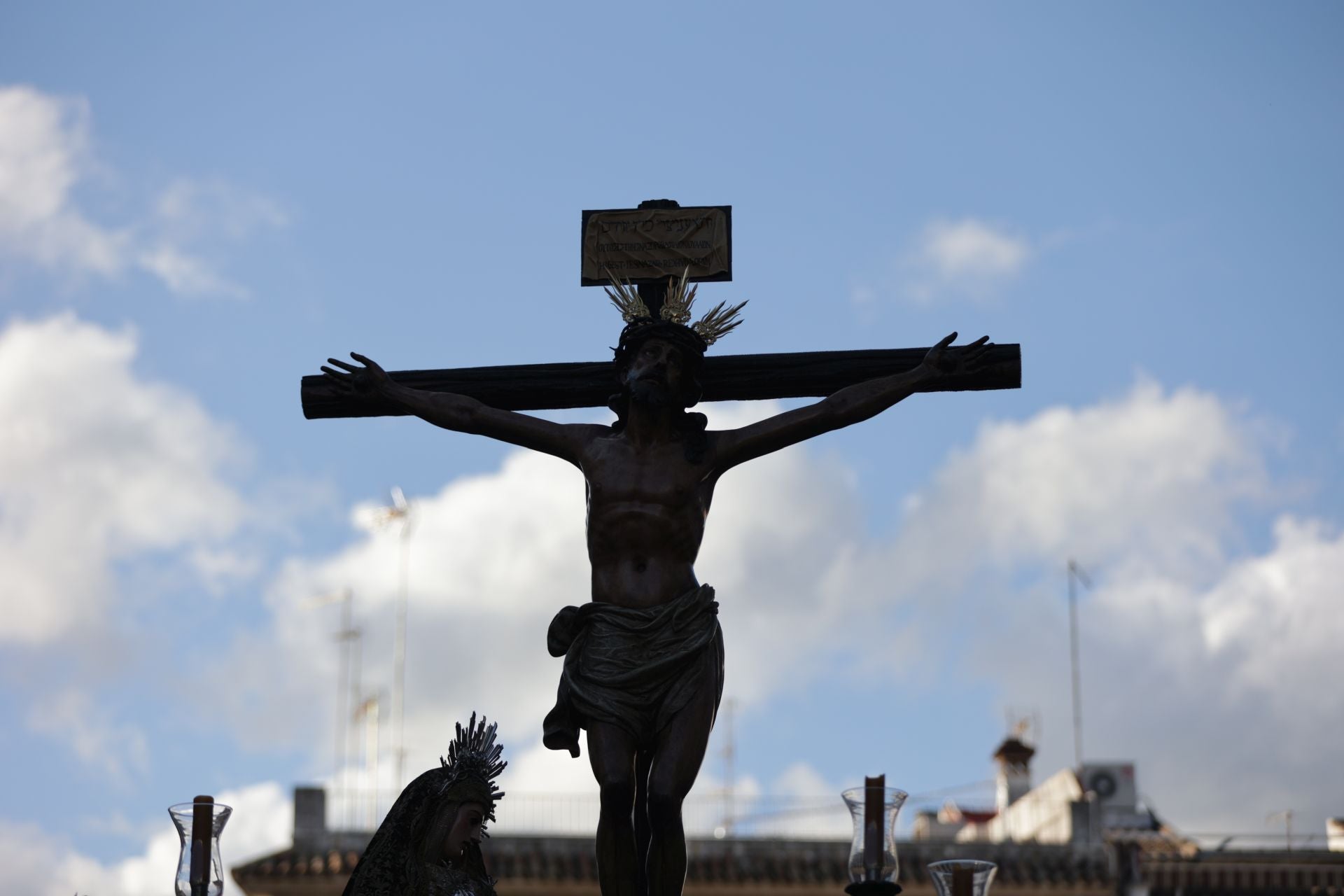 Las imágenes de la procesión de la Expiración del Viernes Santo de Córdoba