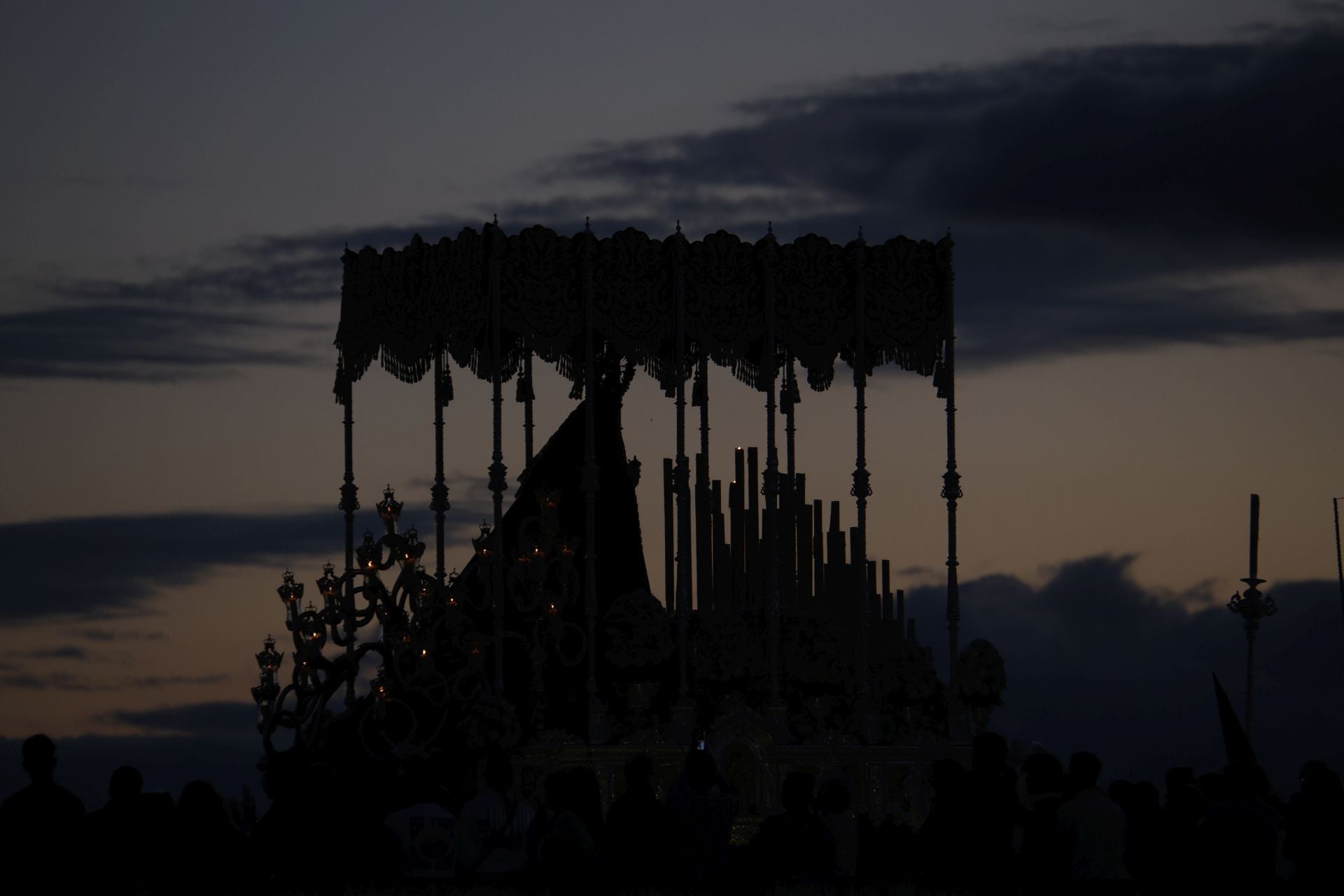 Las imágenes de la procesión del Descendimiento del Viernes Santo de Córdoba