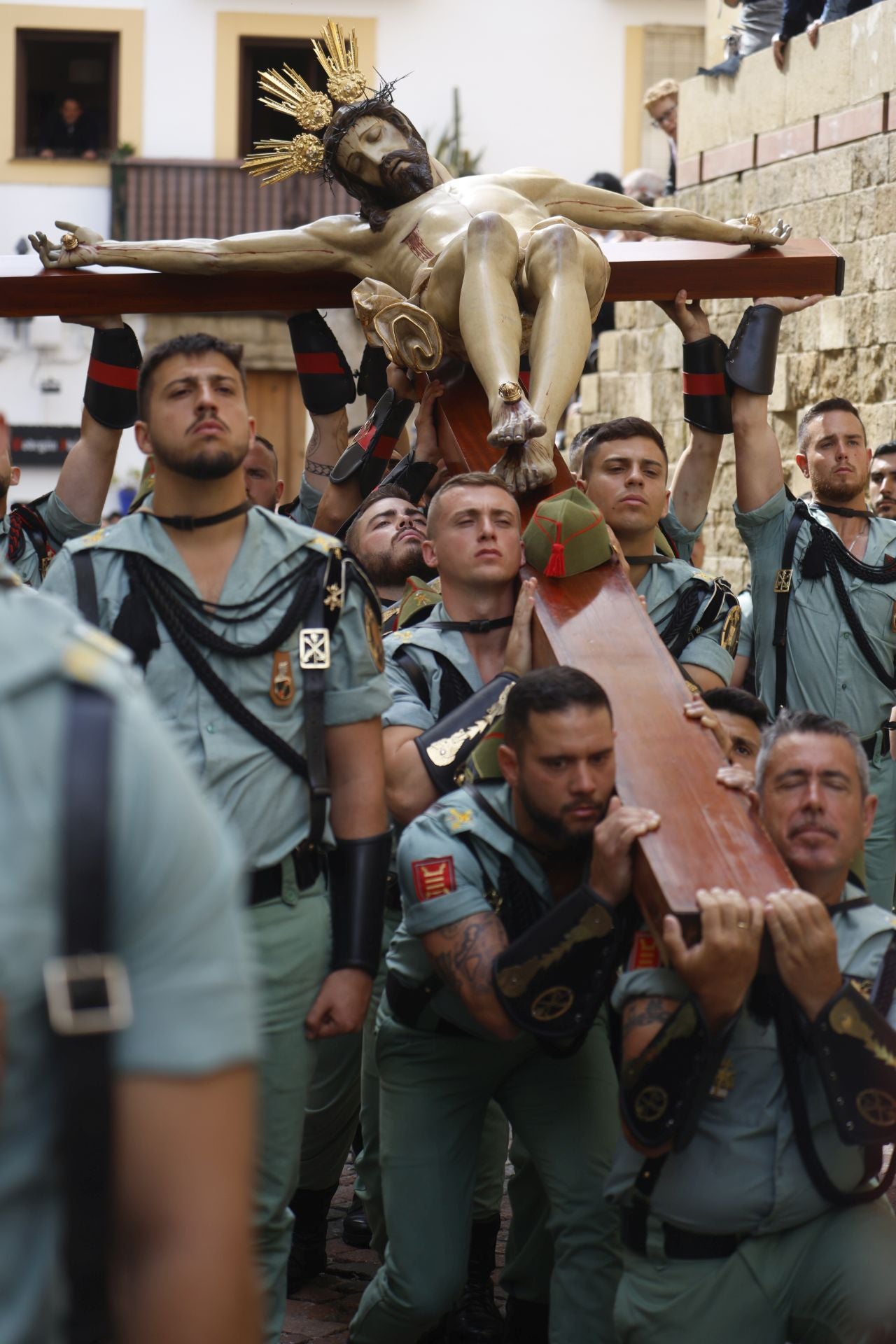 Las imágenes del vía crucis del Señor de la Caridad en Córdoba
