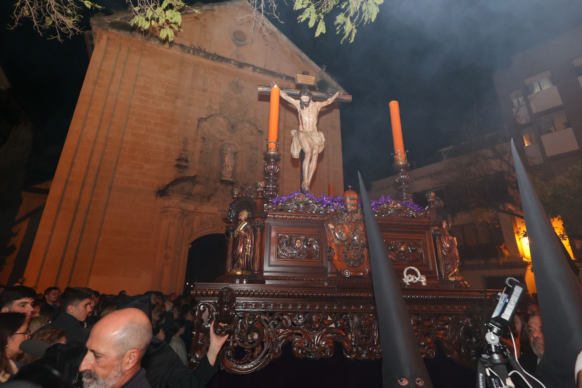 Las imágenes de la Buena Muerte en la Madrugada de la Semana Santa de Córdoba