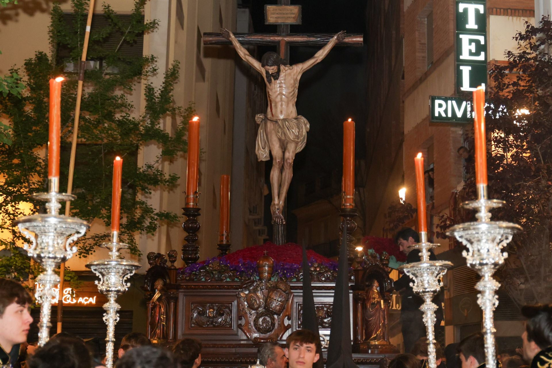 Las imágenes de la Buena Muerte en la Madrugada de la Semana Santa de Córdoba