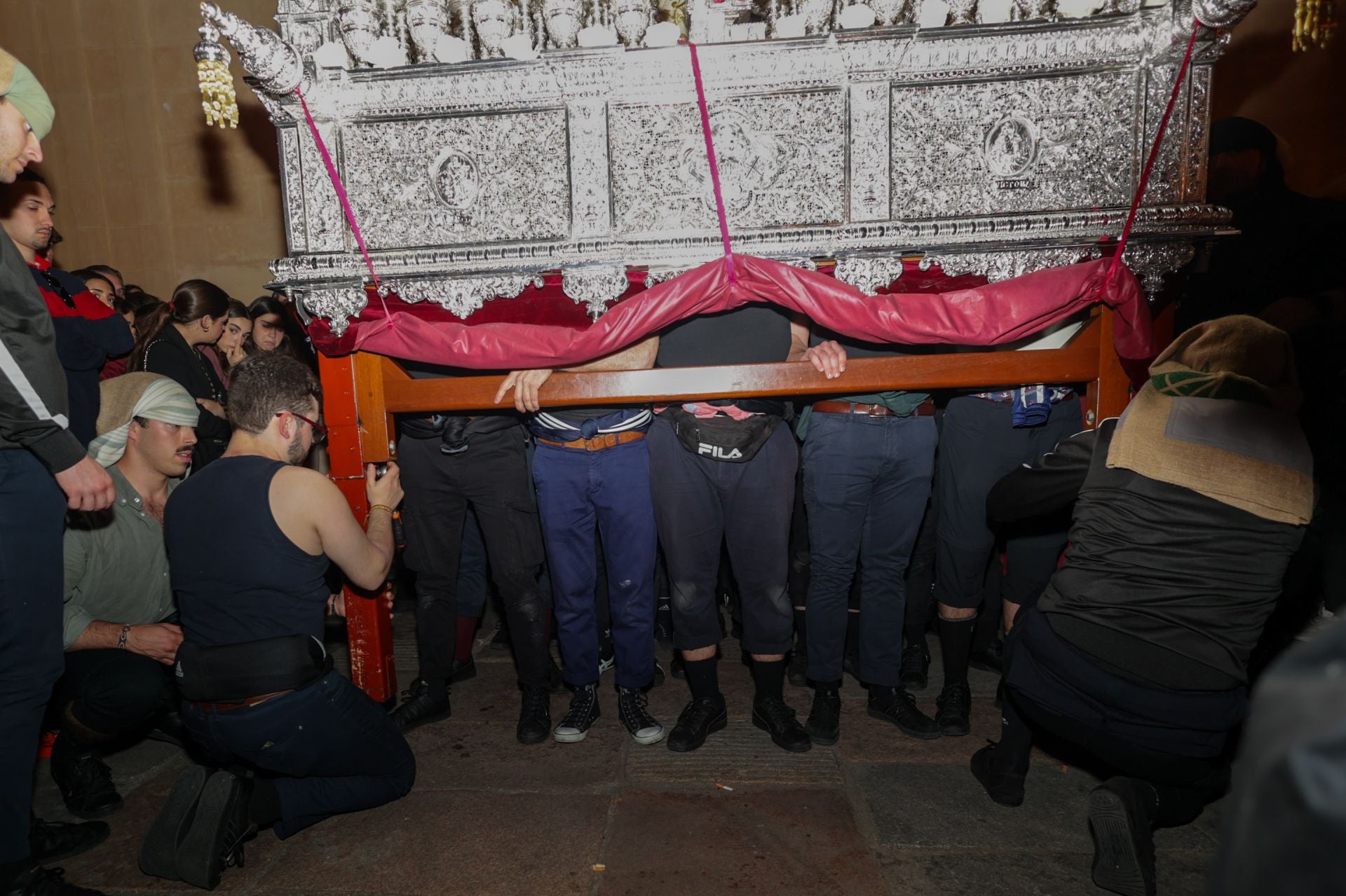 Las imágenes de la Buena Muerte en la Madrugada de la Semana Santa de Córdoba