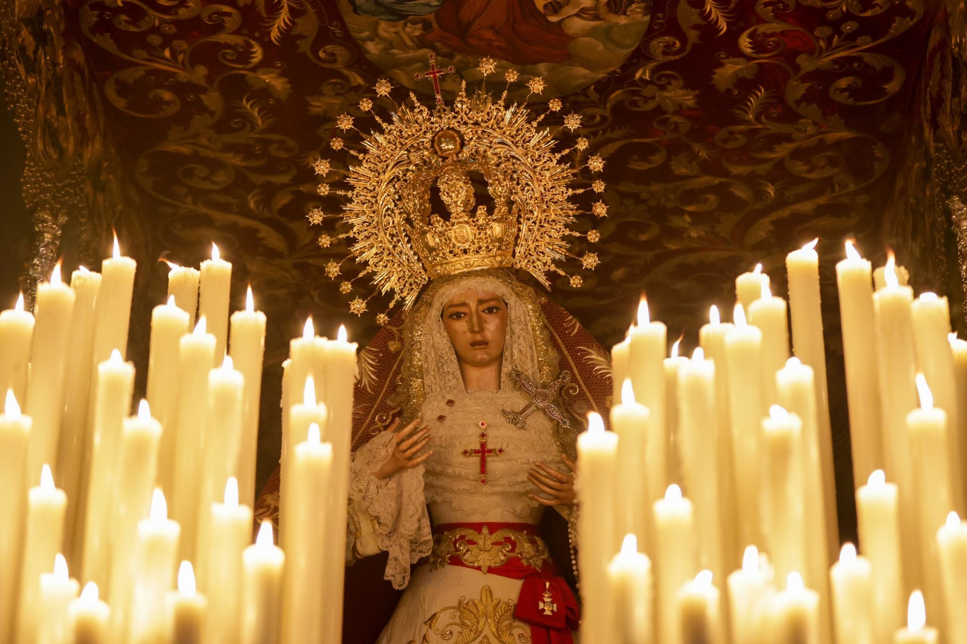 Las imágenes de la Buena Muerte en la Madrugada de la Semana Santa de Córdoba