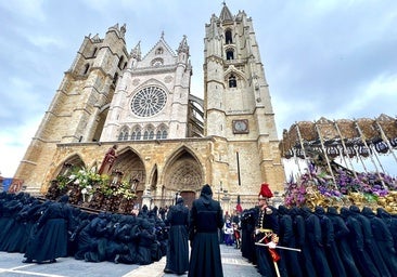 San Juan y la Dolorosa se encuentran