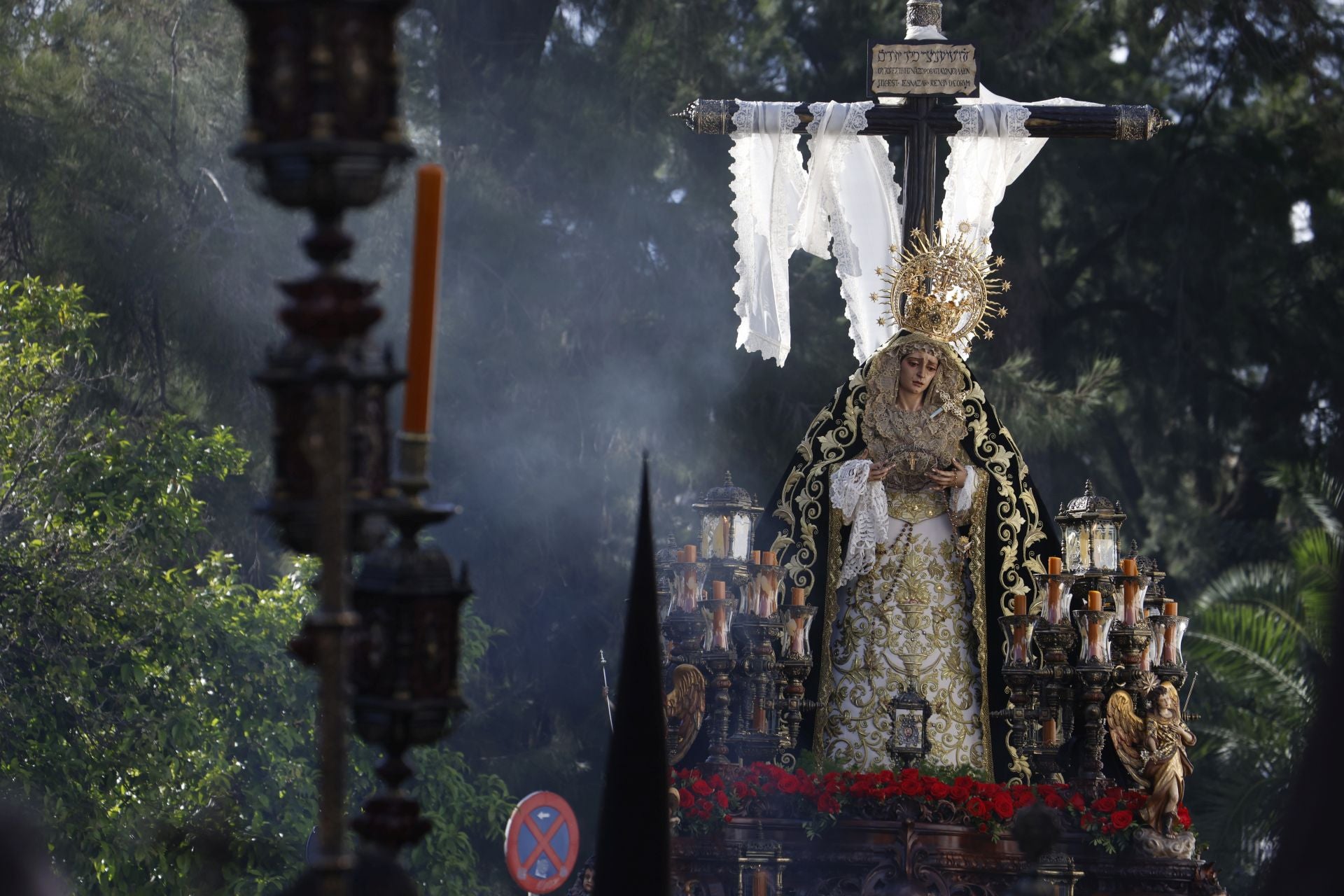 Las imágenes de la procesión de La Soledad del Viernes Santo de Córdoba
