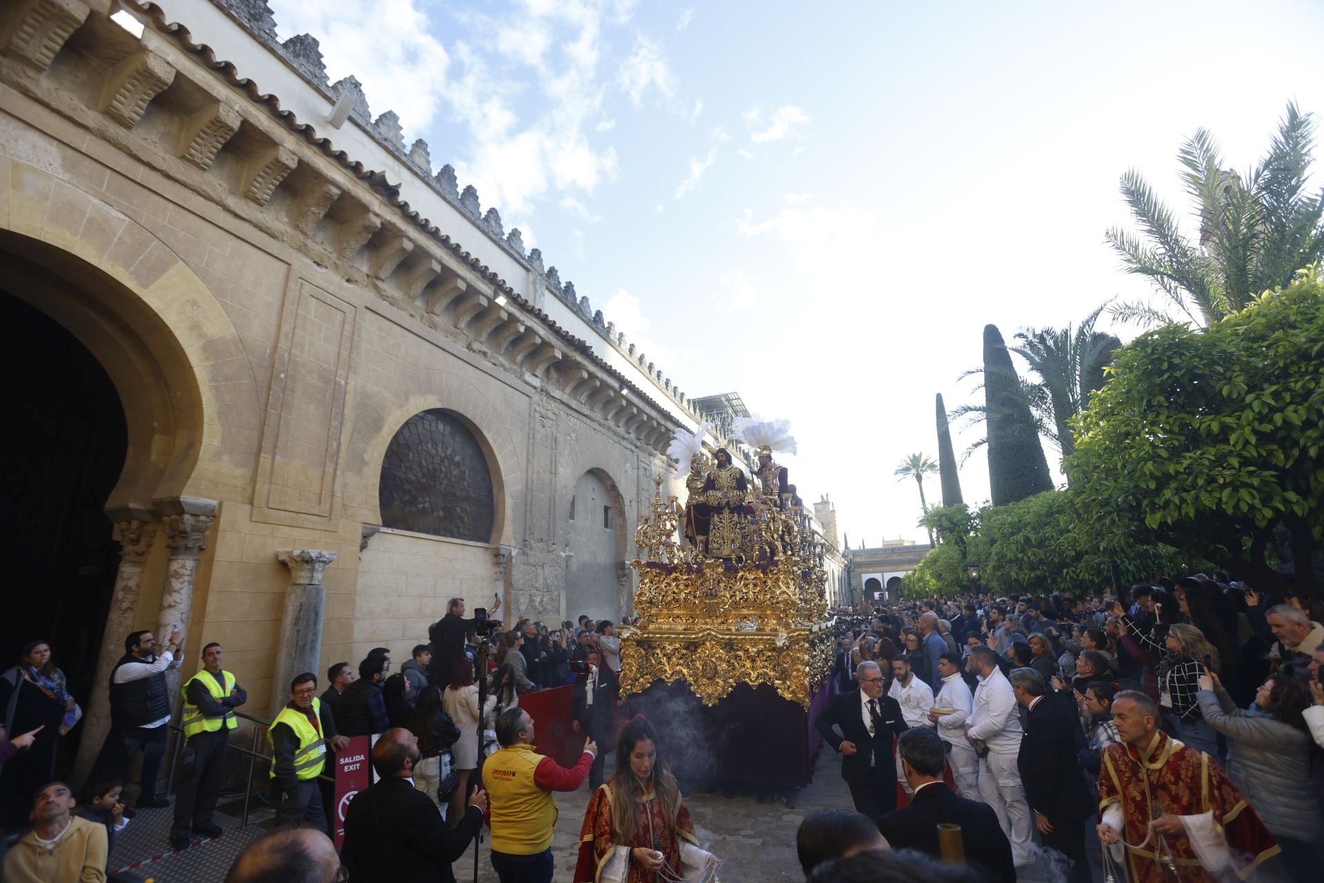 El regreso de la hermandad de la Estrella de Córdoba, en imágenes