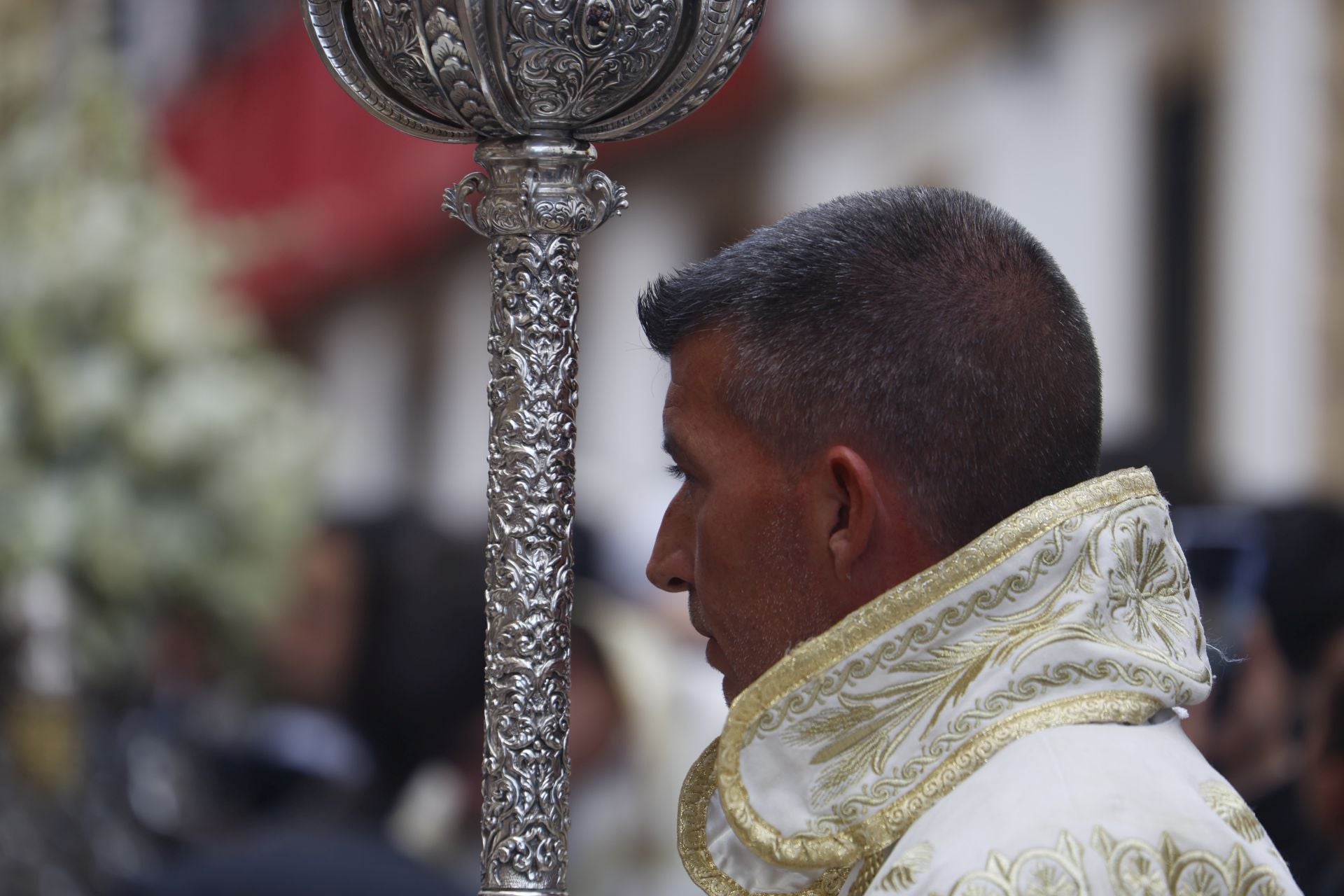 Las imágenes del regreso de la Merced el Sábado Santo de Córdoba, en imágenes