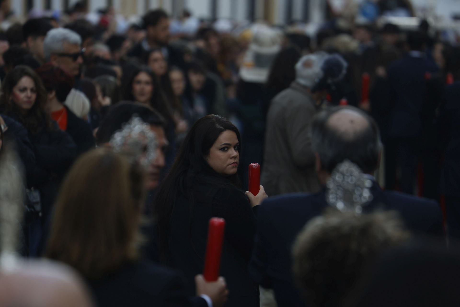 Las imágenes del regreso de la Merced el Sábado Santo de Córdoba, en imágenes