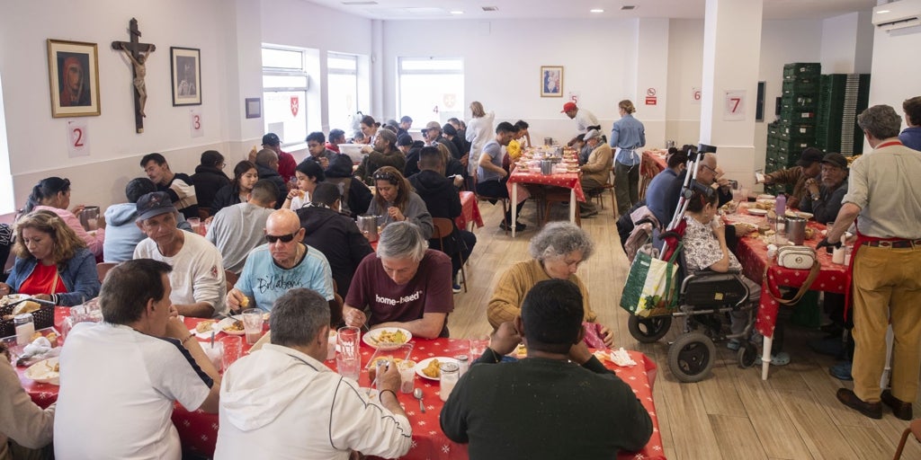«Aquí perdí la vergüenza de acudir a un comedor social»