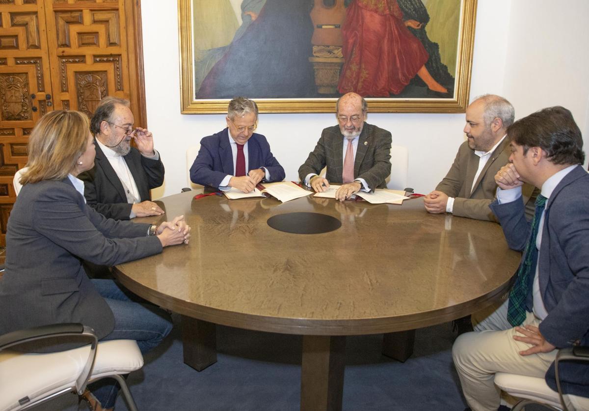 Firma del acuerdo de colaboración