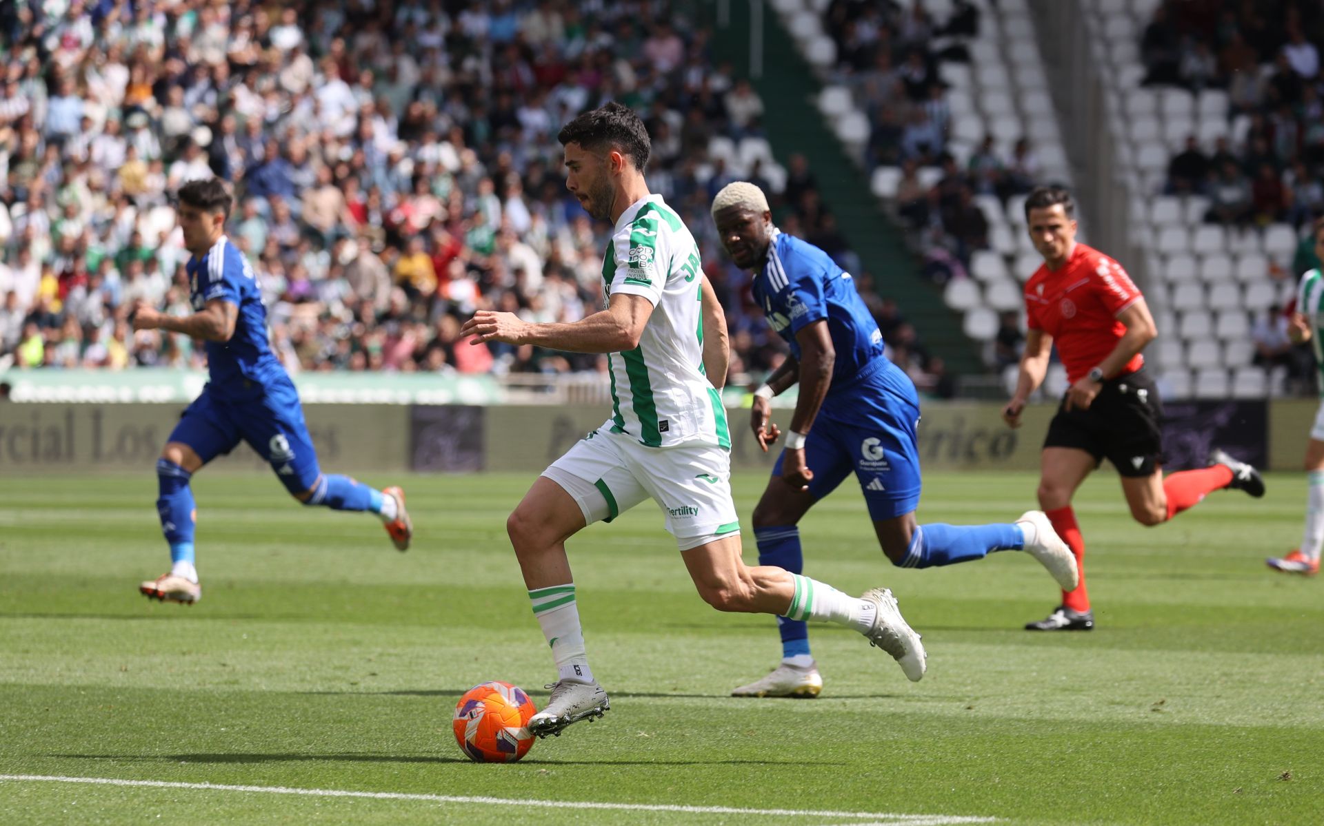 El emocionante empate del Córdoba con el Oviedo, en imágenes