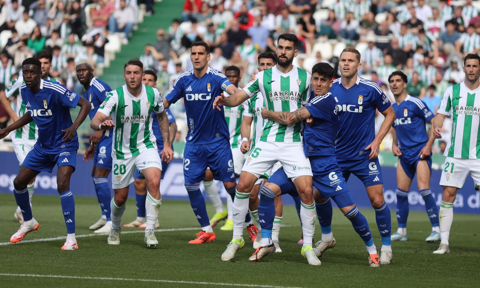 El emocionante empate del Córdoba con el Oviedo, en imágenes