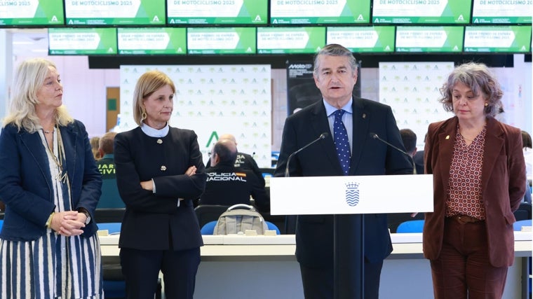 Mercedes Colombo, María José García-Pelayo, Antonio Sanz y Blanca Flores.