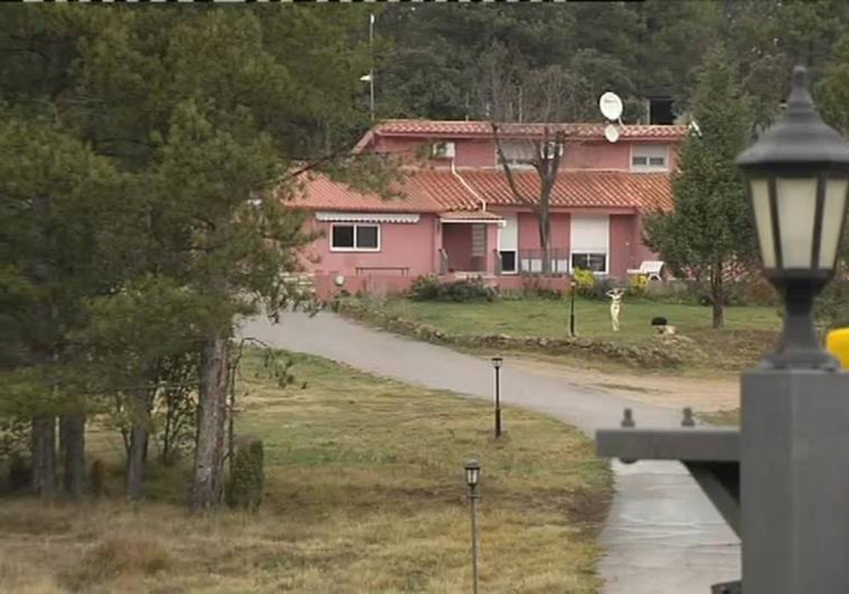 Imagen de archivo de la casa donde se instaló la secta en la localidad castellonense de Vistabella