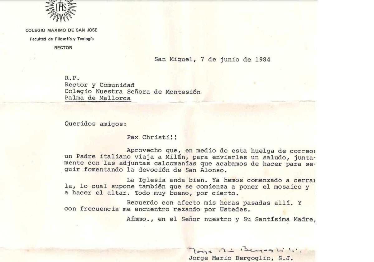 Carta de Jorge Maria Bergoglio en 1984 tras su visita a la capilla de San Alonso en Palma.