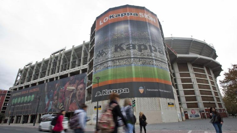 Valencia modificará la normativa acústica para permitir 'fan zones' junto al Mestalla o Roig Arena