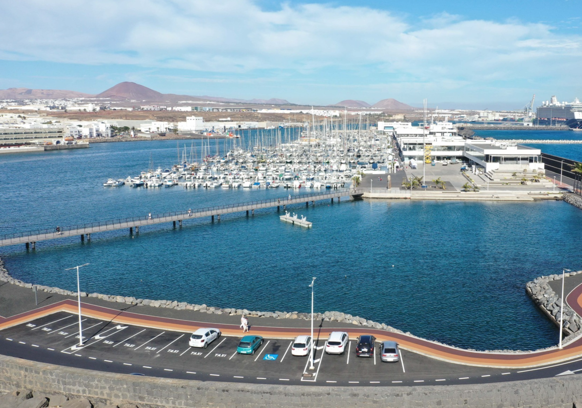 El puerto de Arrecife acoge un 24% más de llegada de cruceristas, superando los 250.000 pasajeros