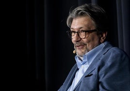 Ignacio Camacho presenta en la Diputación de Huelva 'Retratos para la eternidad'