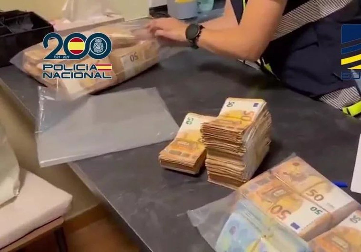 Dinero incautado en la operación