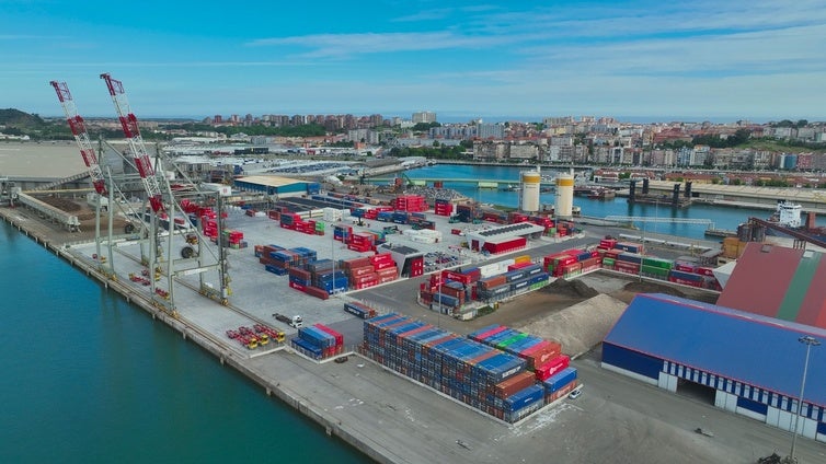 El Puerto de Santander, salida comercial al mar