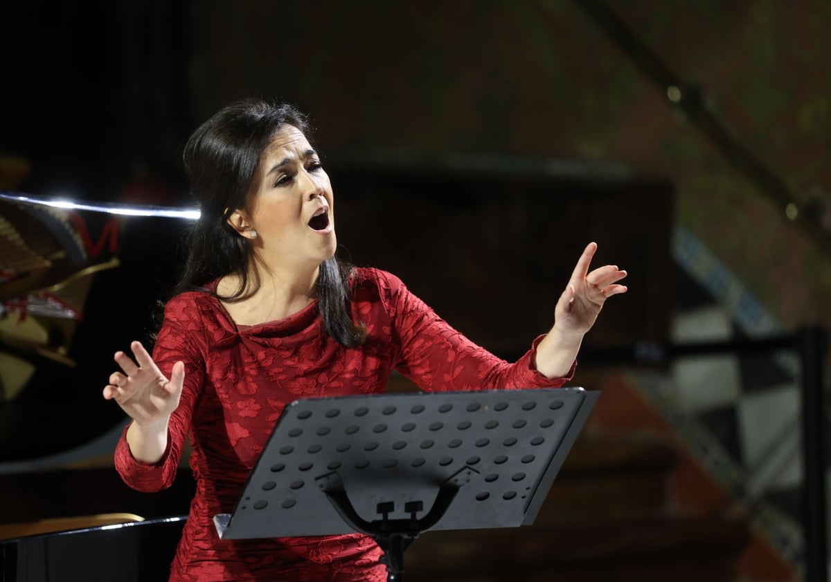 La soprano Auxiliadora Toledano, durante el concierto