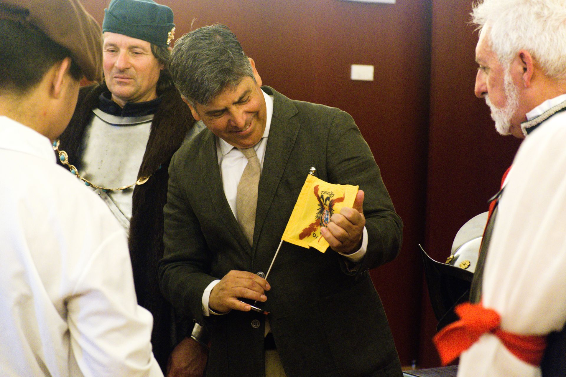 El espectacular desfile del Tercio de Olivares por las calles de Montilla, en imágenes