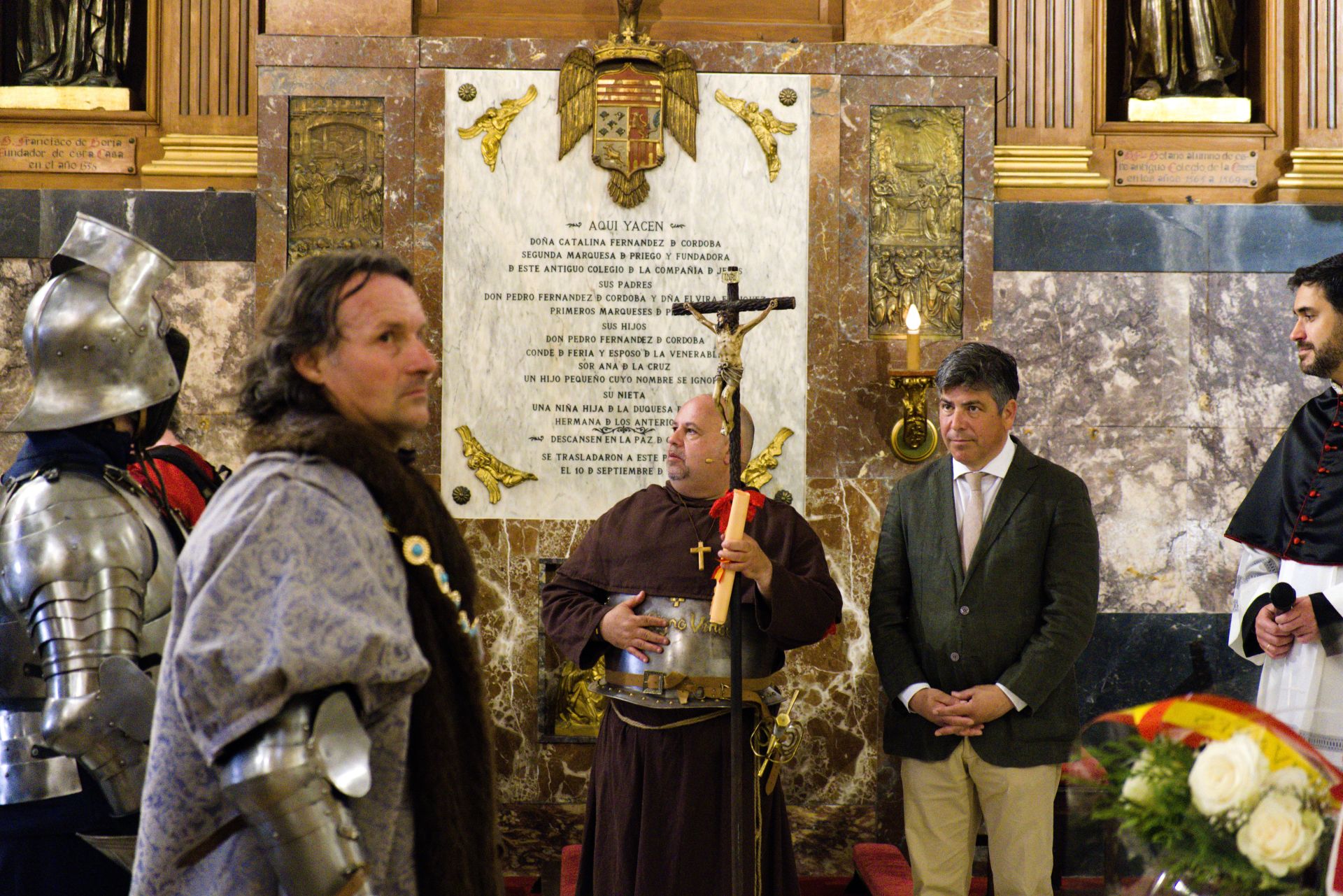 El espectacular desfile del Tercio de Olivares por las calles de Montilla, en imágenes